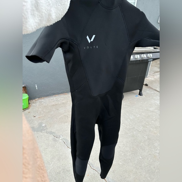 VOLTE Premium Wetsuit - Picture 6 of 6